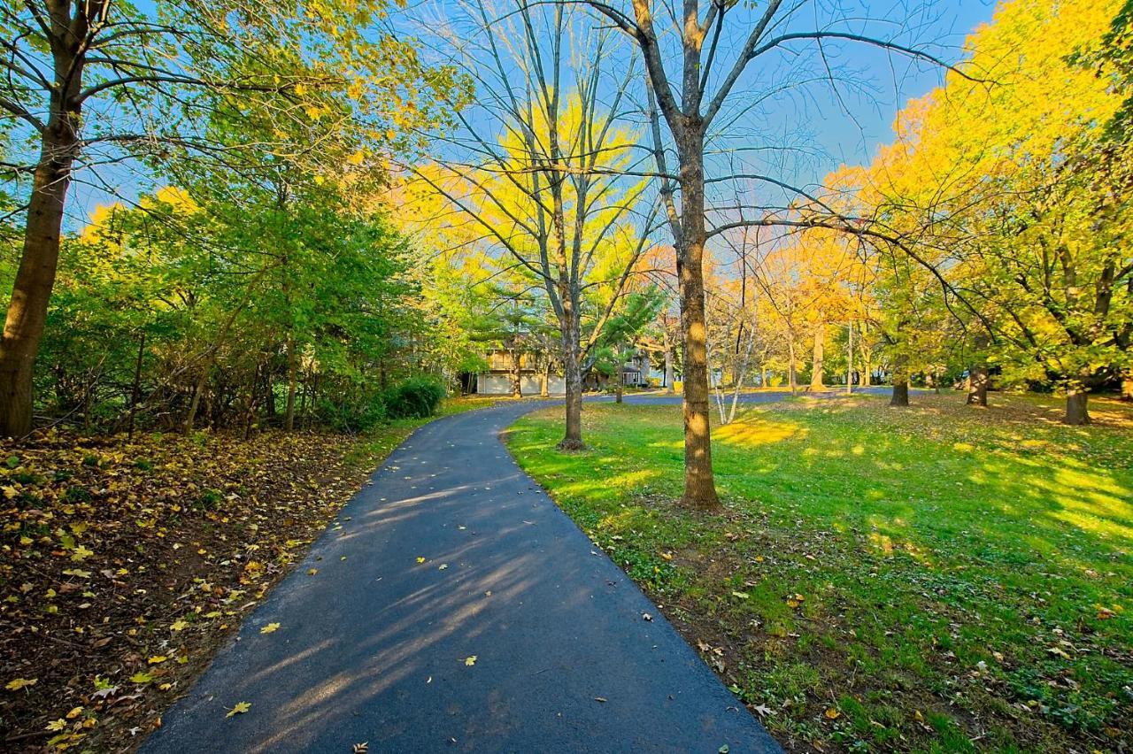 Picture Perfect Roxana Resort Fox Lake Illinois Exterior photo